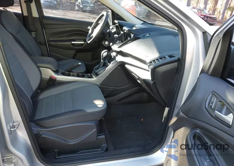 2016 Ford Escape Se z USA, uszkodzony, nr VIN 1FMCU9GX9GUB64743